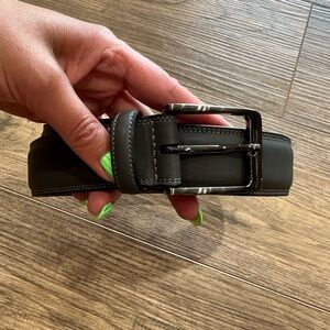 roundtree & yorke | dark gray belt